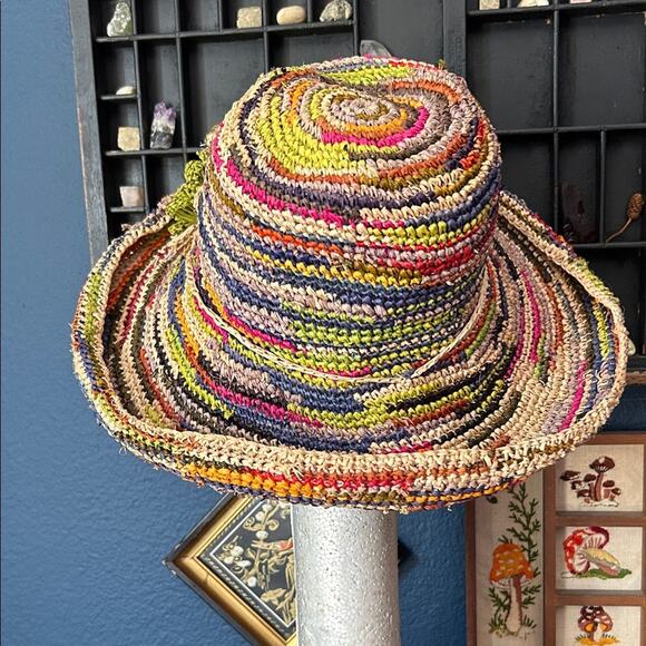 Multicolor Straw Hat with Green Flower Accent, In the Garden or at the Beach - Picture 9 of 15